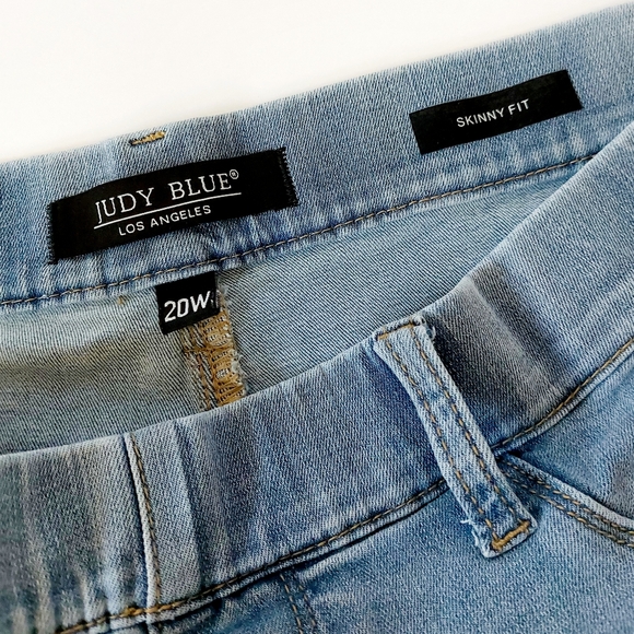 High Waisted Elastic Waist Light Wash Skinny size 20W‎ Judy Blue #JB88243LT - Picture 8 of 8